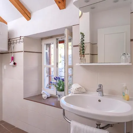 Apartment The Bastion - Zf Hvar