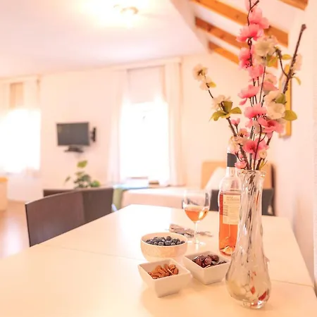Apartment The Bastion - Zf Hvar *