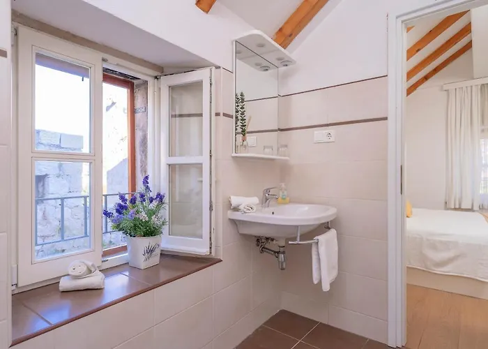 The Bastion - Zf Hvar Apartment